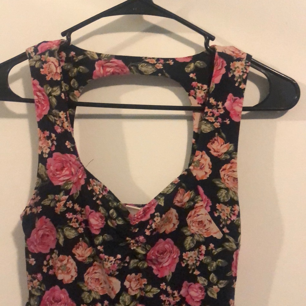 Forever 21 floral cute short dress size small - Picture 4 of 5